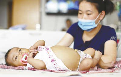 八个月大婴儿先天性 胆道闭锁  急盼肝源救命