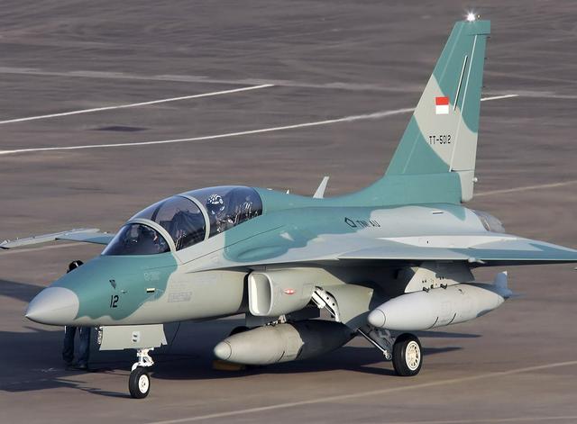 印尼空军实战部署韩国T-50i教练机服役(图)