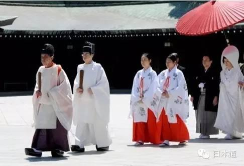 �ձ��˽��û�����Ǯ�������շ���Ǯô��