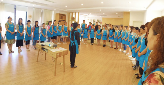 好慷在家保洁师:月收入超4万元 这份工作让我感到幸福_新闻_腾讯网