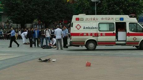 组图:广州火车站砍人事件已致6名群众受伤
