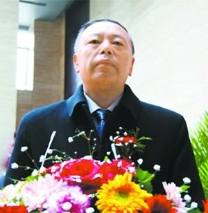 内蒙古原副主席刘卓志涉嫌受贿将在北京受审