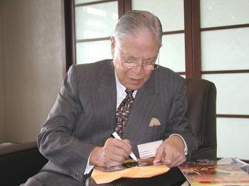 陆生问李登辉是否知大陆底线遭台学生“嘘”声