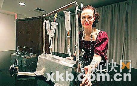 美国自杀机器在纽约拍卖 至少130人用其安乐死