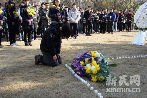 张宁海烈士追悼会举行 获救学生忏悔道歉