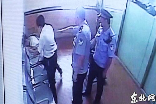 哈尔滨火车站1天发3起民警被打 嫌疑人已被刑拘