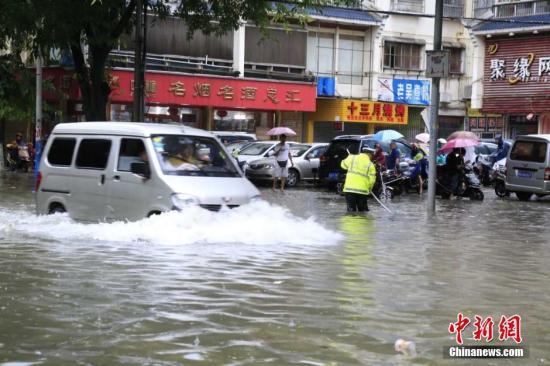 中国南方暴雨面积约达100万平方公里(图)