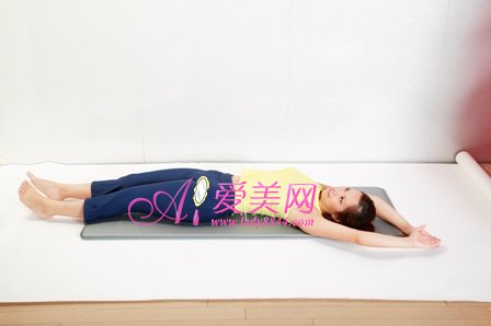 光棍节减肥:上腹.下腹.侧腹3式收腹操