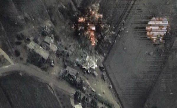 俄军宣布动用6架图22M 在叙炸毁6个IS大型军火库