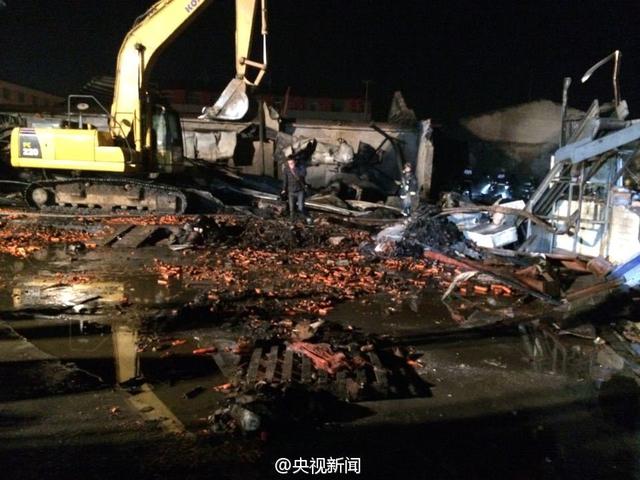山东寿光食品厂发生火灾 已致18人遇难13人受伤