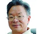 尹伯成：复旦房地产研究中心主任