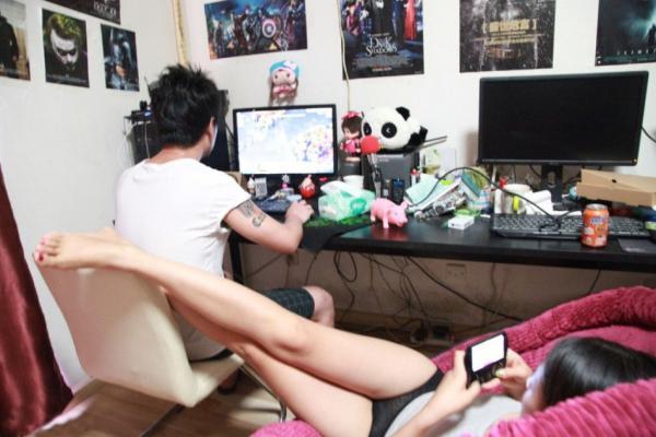 德国宅男为玩游戏给女友服用镇定剂