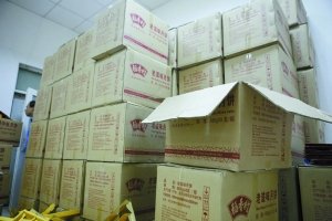 北京查获800余箱假名牌月饼 制假者自己从不吃