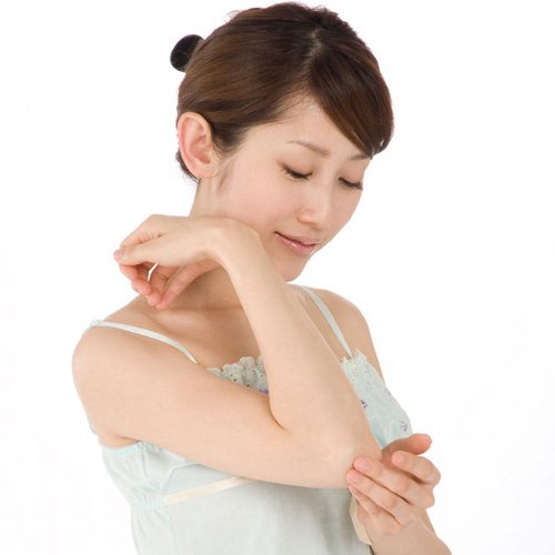 手肘膝盖肤色更暗沉 洗澡猛搓易弄巧反拙_新闻_腾讯网