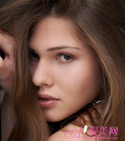 天天洗发易掉发 7招有效缓解掉发症状