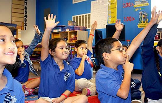 揭秘美国“衡水中学” 如何上厕所都有严格规定