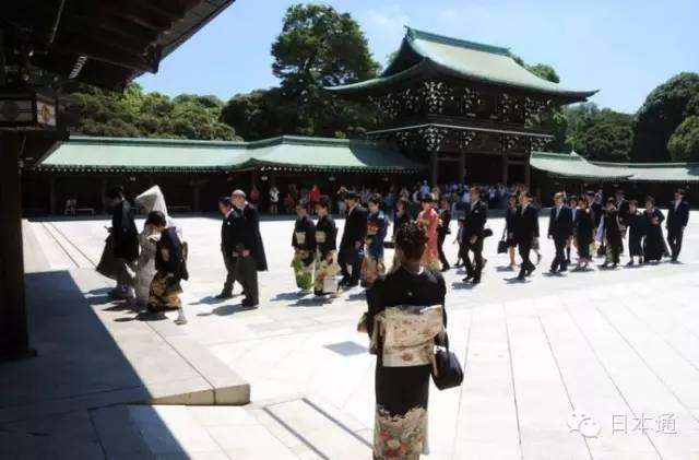 �ձ��˽��û�����Ǯ�������շ���Ǯô��