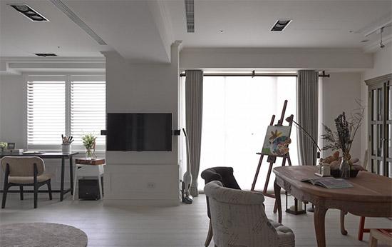 美女画家把画室布置成这样 比别人家都好看多了