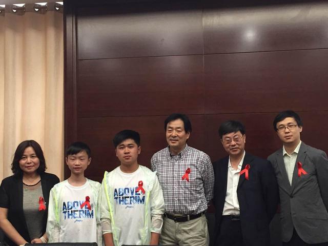支持“防艾”教育 三元食品人大附中公益捐赠