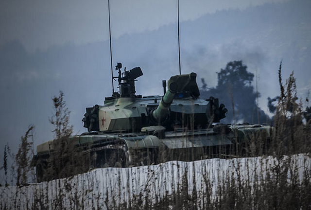 中方向中朝边境临时增派15万名士兵?外交部回应