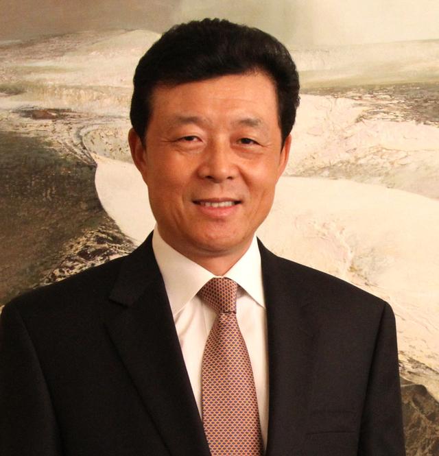 中国驻英大使:安倍自欺欺人 应亲赴卢沟桥谢罪