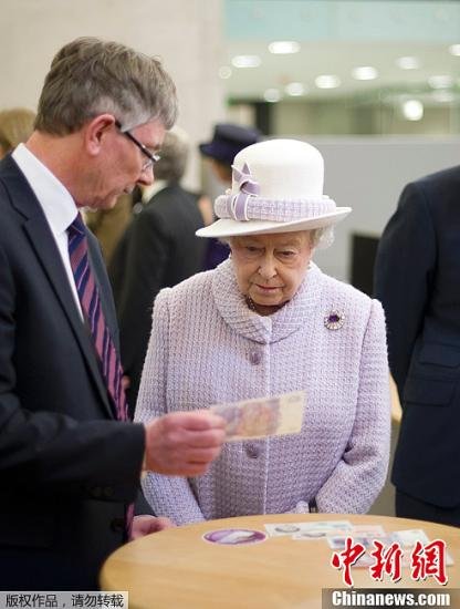 英國女王出席內(nèi)閣會議 打破二百多年慣例