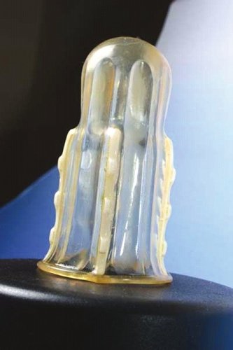 南非<em>医生</em>发明女性防<em>强奸</em>牙齿避孕套(图)_新闻