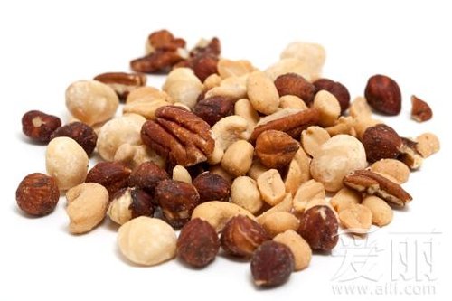 养生保健:减肥效果好 别拿干果营养不当回事儿