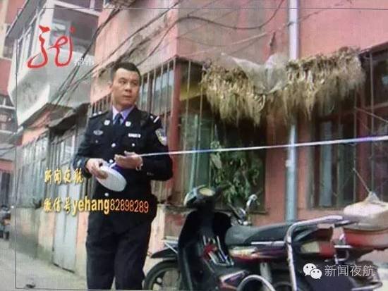 朋友吃饭时频给自己妻子夹菜 男子怒捅对方数十刀