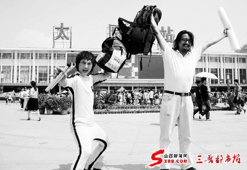 “现代徐霞客”龙青奥:到2049年，走遍世界2049座城市(图)_新闻_腾讯网