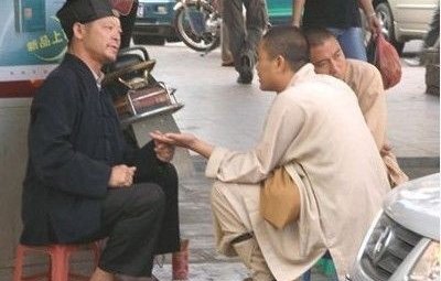 晚间版:睡哪不好睡在小姨子家