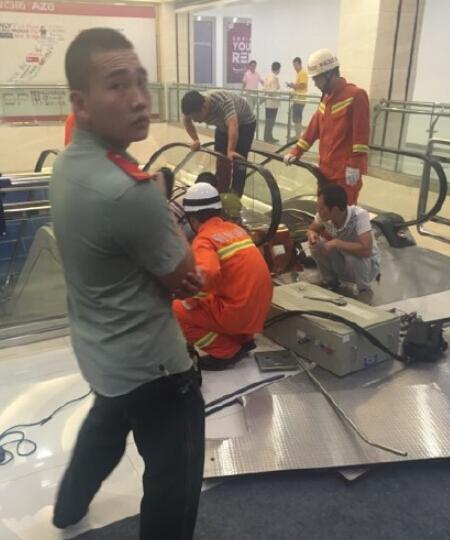 晨读:电梯吞人死者家属否认不听劝执意上电梯