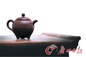 业内人士：3亿元定窑“美人枕”或为赝品(图)