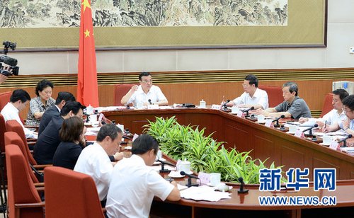 Informal discussion of the State Council takes the resolution of the road of new growth sturdily