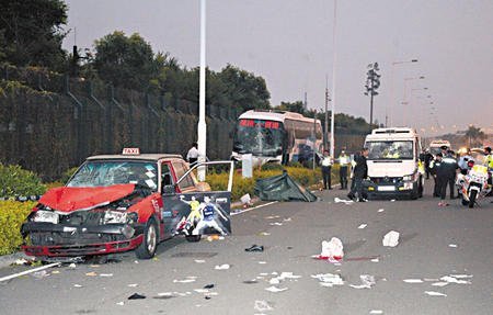 港深西部通道车祸酿1死11伤 为四年来最严重意外