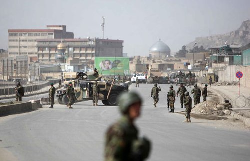 阿富汗总统称美国已与塔利班重启对话(图)