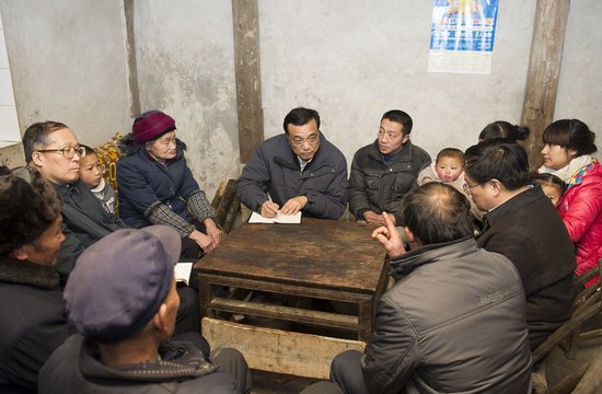 李克强懂农情会抓土看地 常年阅读英文书刊