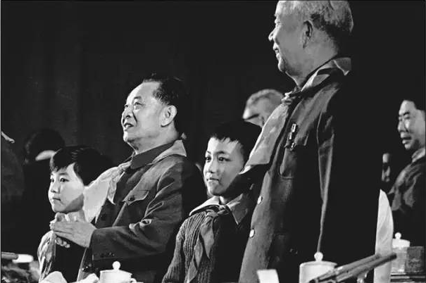 媒体称胡耀邦以自己方式活在故乡:清正无私
