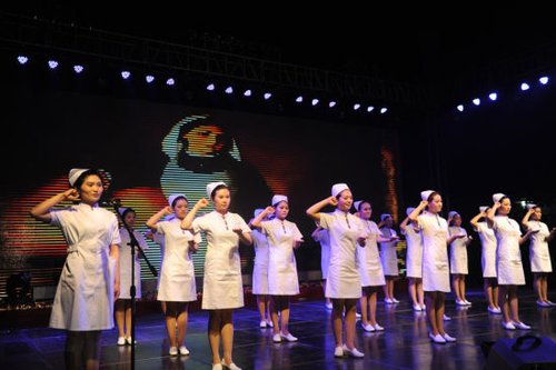 郑州人民医院举办5.12国际护士节表彰庆祝晚会