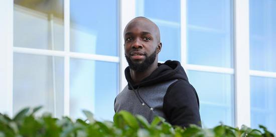 噩耗！法国脚亲属丧命 恐怖袭击中惨遭射杀