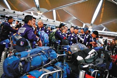 马航298人乘客名单全部公布 确认无中国乘客