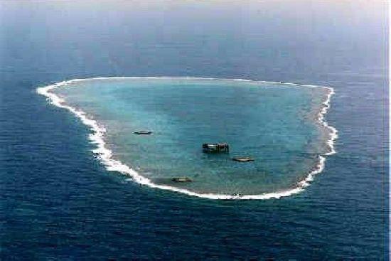 日媒：日本将重建冲之鸟礁观测基地监控中国船