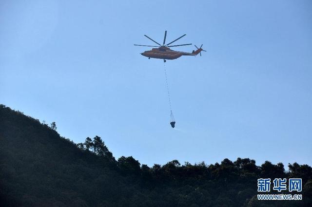 组图: 四川 冕宁 森林大火 燃烧三天未 扑灭 _新闻_