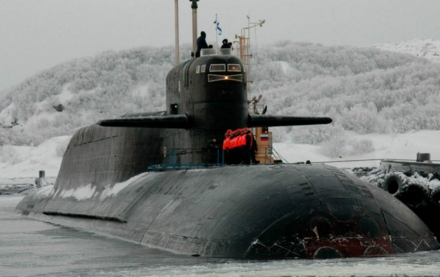 俄核潜艇在巴伦支海成功发射深蓝弹道导弹