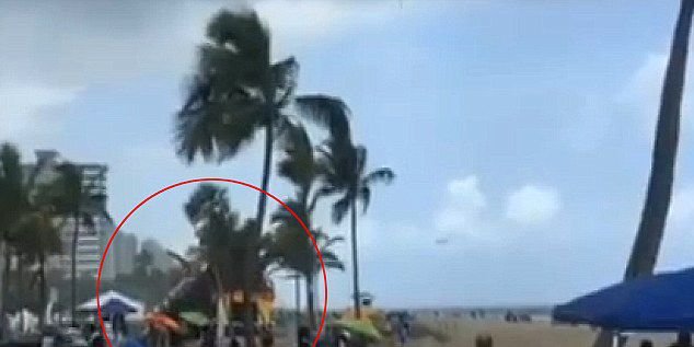 美国龙卷风形成的条件 124146785.jpg