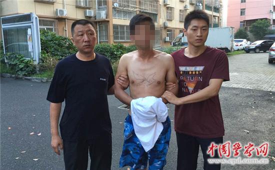 家乡受灾严重 安徽一在逃嫌犯回乡组织救灾被捕