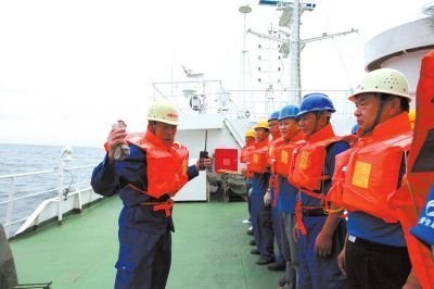 蛟龙号将赴西太平洋考察中国专属勘探矿区