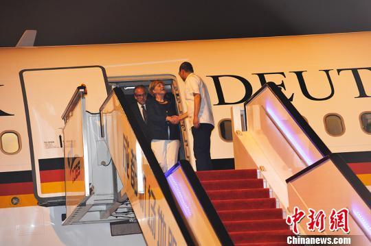 德國總理默克爾抵達四川成都 拉開訪華序幕(圖)