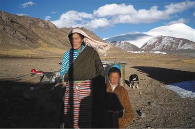 脆弱的长江源：当地冰川30年来退化近2000米(图)