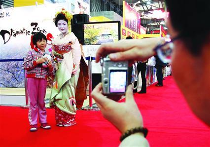 日本19日起实施对华签证新政 新收入标准不公